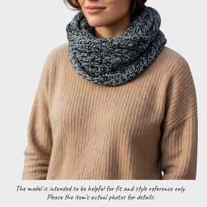 Gertex Marled Gray Cowl Neck Knit Scarf